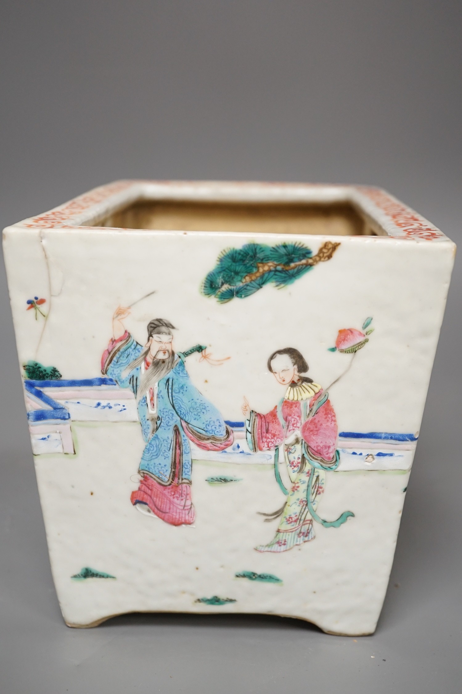 A 19th century Chinese famille rose 'eight immortals' jardiniere, 23cm wide